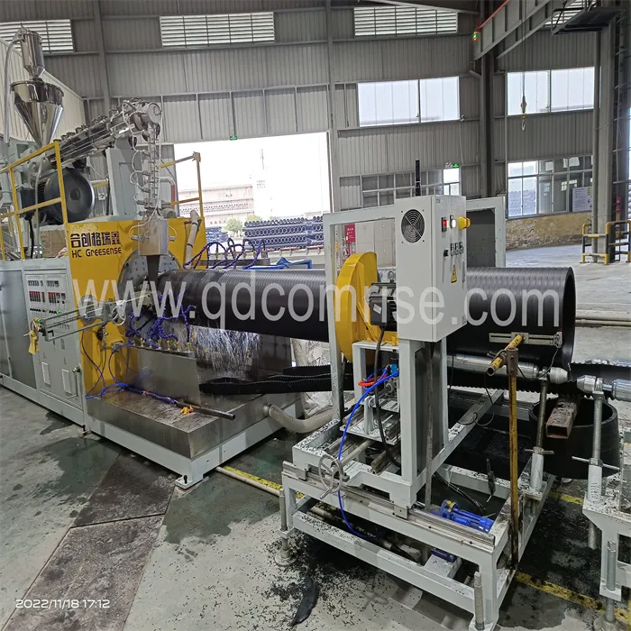 PE Solid Wall Winding Pipe Machine vellykket installert i Shandong kundefabrikk